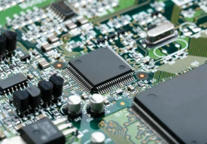 Tambang pasir silika sebagai bahan baku komponen PC dan chip elektronik